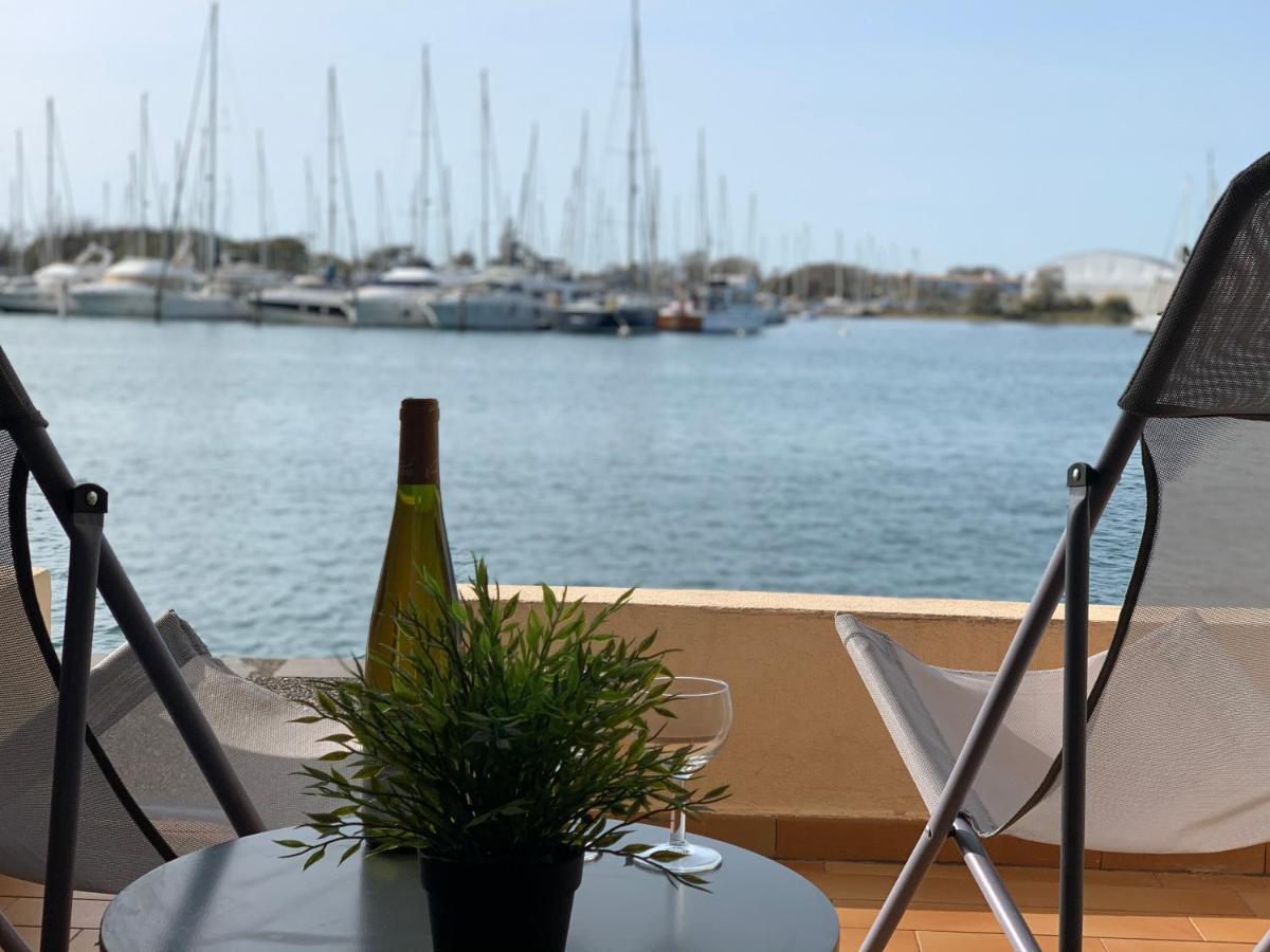 Studio - Les Pieds Dans L'Eau Agreable En Toutes Saisons 4 Couchages - Climatisation - Parking Prive - Piscine Sur Mer - Vue Magnifique Et Rare - Situation Optimum - Les Argonautes - Ile Des Pecheurs - Cap D'Agde Exterior photo