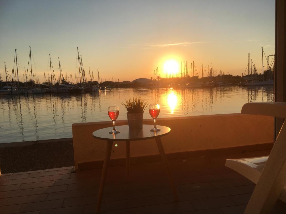 Studio - Les Pieds Dans L'Eau Agreable En Toutes Saisons 4 Couchages - Climatisation - Parking Prive - Piscine Sur Mer - Vue Magnifique Et Rare - Situation Optimum - Les Argonautes - Ile Des Pecheurs - Cap D'Agde Exterior photo