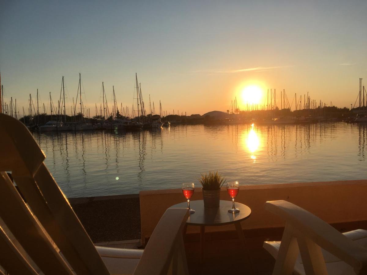 Studio - Les Pieds Dans L'Eau Agreable En Toutes Saisons 4 Couchages - Climatisation - Parking Prive - Piscine Sur Mer - Vue Magnifique Et Rare - Situation Optimum - Les Argonautes - Ile Des Pecheurs - Cap D'Agde Exterior photo
