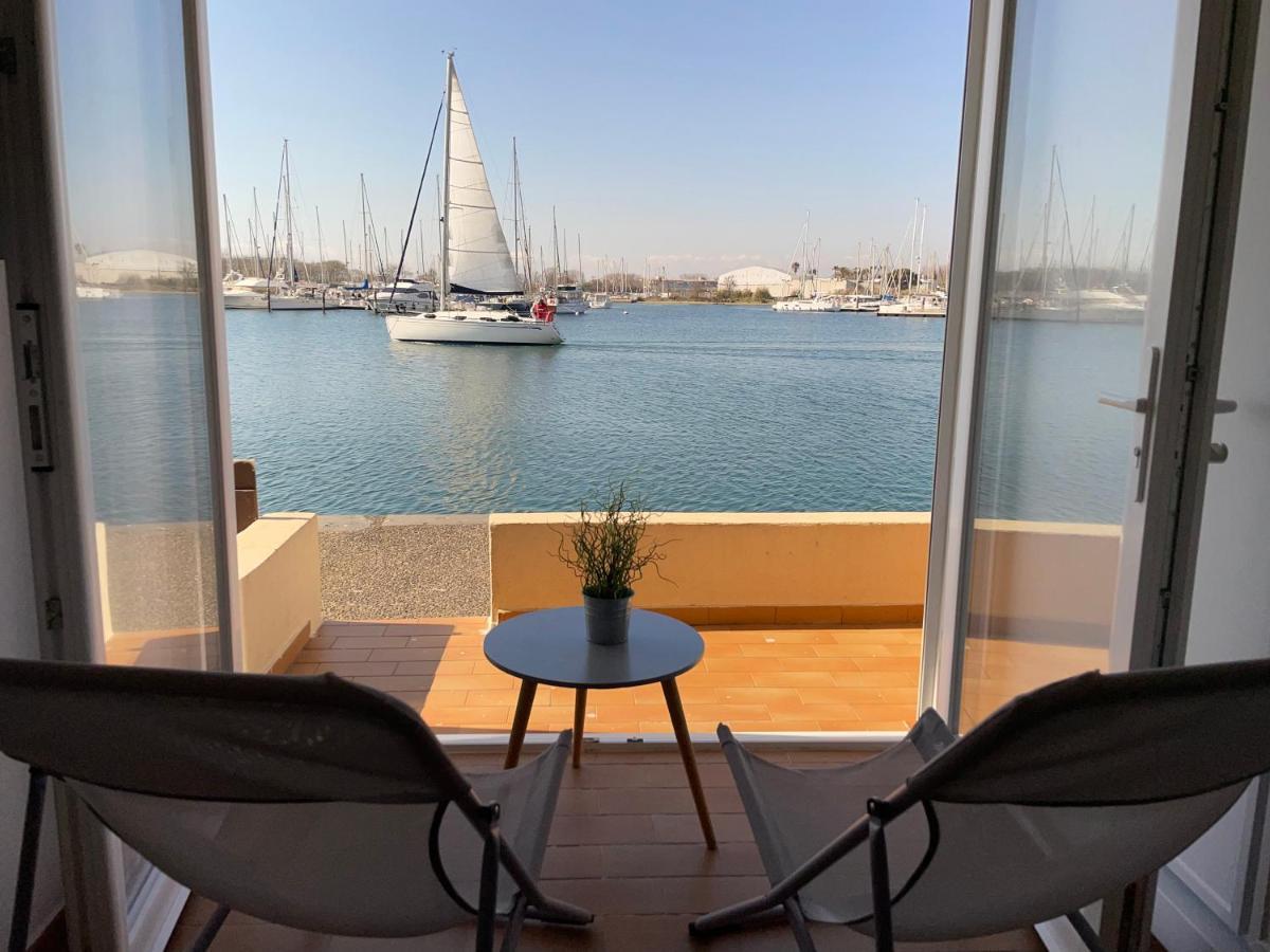 Studio - Les Pieds Dans L'Eau Agreable En Toutes Saisons 4 Couchages - Climatisation - Parking Prive - Piscine Sur Mer - Vue Magnifique Et Rare - Situation Optimum - Les Argonautes - Ile Des Pecheurs - Cap D'Agde Exterior photo