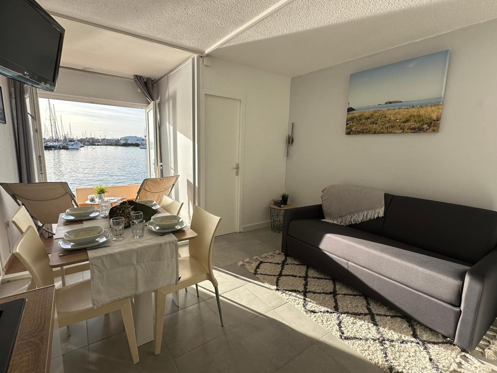 Studio - Les Pieds Dans L'Eau Agreable En Toutes Saisons 4 Couchages - Climatisation - Parking Prive - Piscine Sur Mer - Vue Magnifique Et Rare - Situation Optimum - Les Argonautes - Ile Des Pecheurs - Cap D'Agde Exterior photo