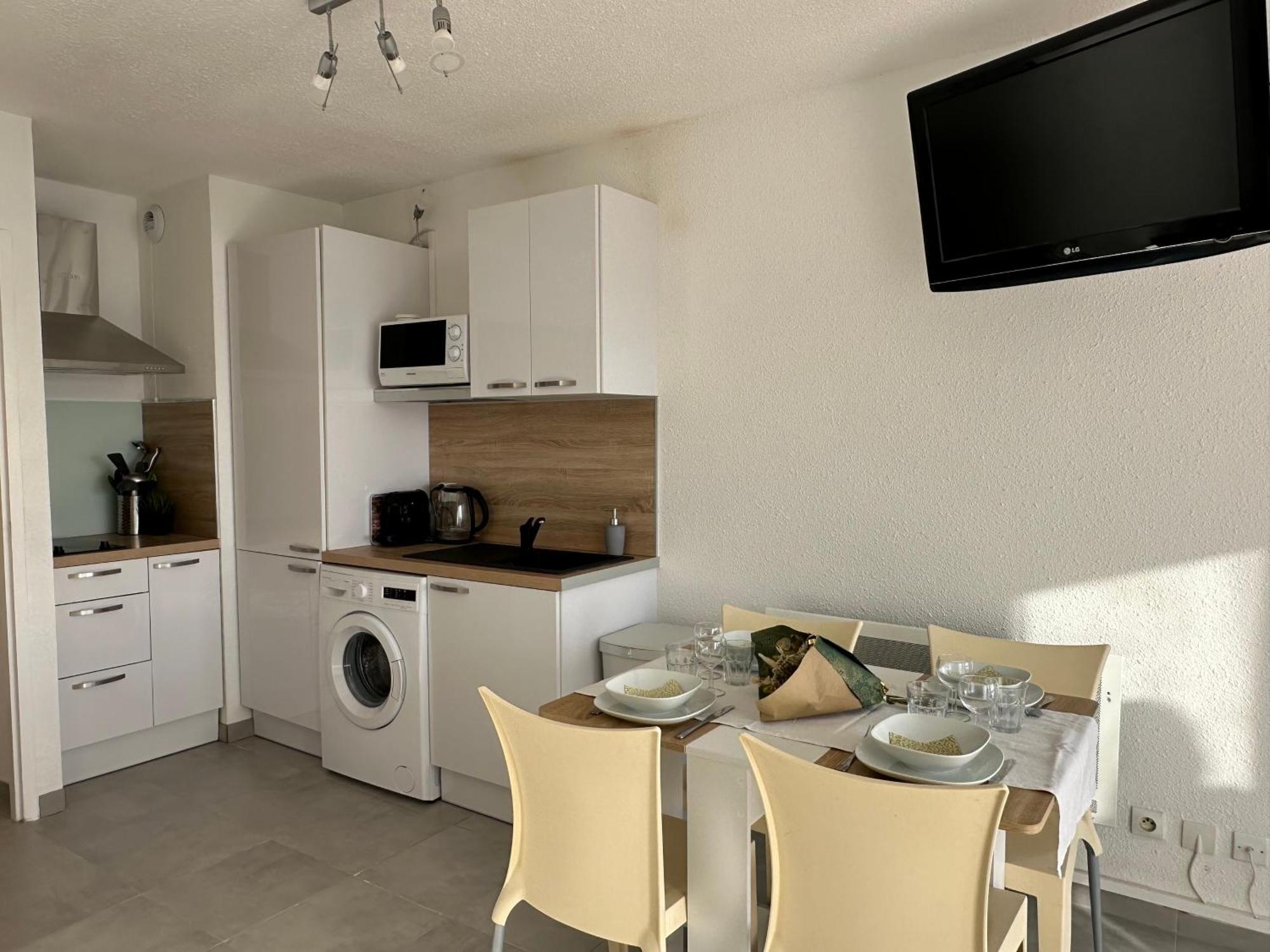 Studio - Les Pieds Dans L'Eau Agreable En Toutes Saisons 4 Couchages - Climatisation - Parking Prive - Piscine Sur Mer - Vue Magnifique Et Rare - Situation Optimum - Les Argonautes - Ile Des Pecheurs - Cap D'Agde Exterior photo