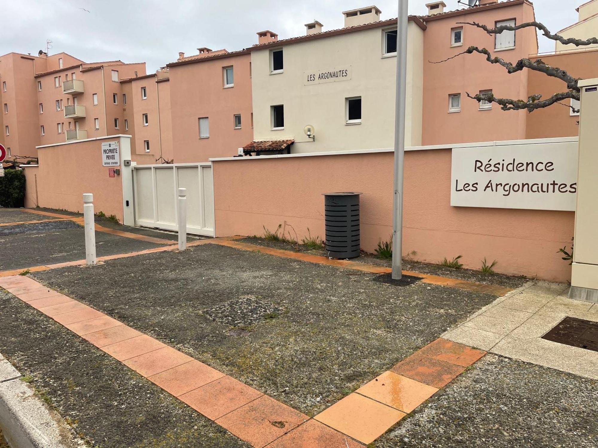 Studio - Les Pieds Dans L'Eau Agreable En Toutes Saisons 4 Couchages - Climatisation - Parking Prive - Piscine Sur Mer - Vue Magnifique Et Rare - Situation Optimum - Les Argonautes - Ile Des Pecheurs - Cap D'Agde Exterior photo